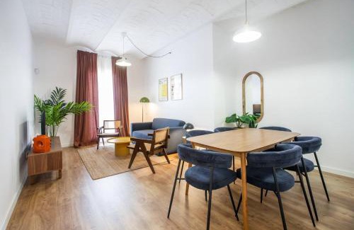 El Poble-sec Apartment | 33PAR1094 - Magnific 2BR Flat in Poble Sec