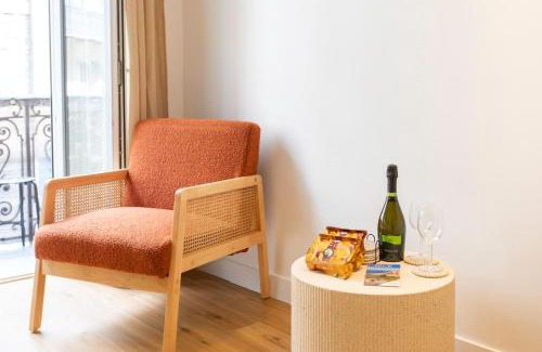 Centre Ville-Gare Apartment | #34 Lamartine Central 3 Bdrs AC balcony 10mins walk to old town