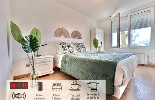 Mons-en-Baroeul Apartment | 34B - JUNGLE APPART avec jardinet et parking