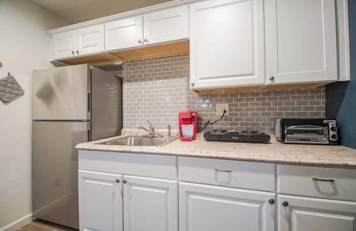Casa Grande Condo | 34B- Modern studio condo heated pool and dog park