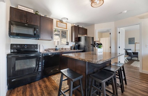 Deadwood House | 35 3rd street Upper Townhome | 2 Bed, 1 Bath