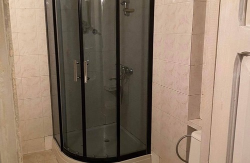 Tsqneti Hotel | 35 Arsena St
