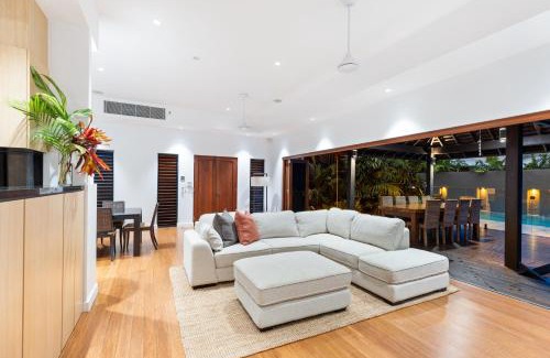 Port Douglas House | 35 Beachfront Mirage Port Douglas