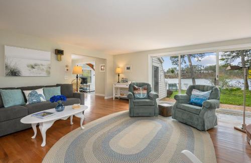 East Harwich House | 35 Vacation Lane Harwich Cape Cod - - Poppys Pond