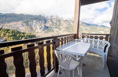 Villarodin-Bourget Apartment | 350m from ski lifts, 4th floor, balcony, tv, ski locker, 32m², La Norma