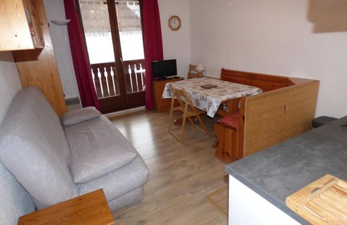 Valloire Apartment | 350m from ski slopes, 2nd floor, balcony, ski locker, 25m², Valloire