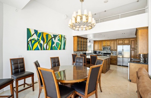 Hollywood House | 3525O - Big Blue Beauty: 3 BR, 5 BA House in Oxnard, Sleeps 6