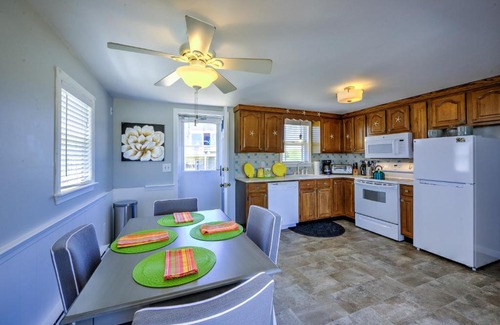 Sagamore Beach House | 355 B Phillips Road Sagamore Beach - Cape Cod