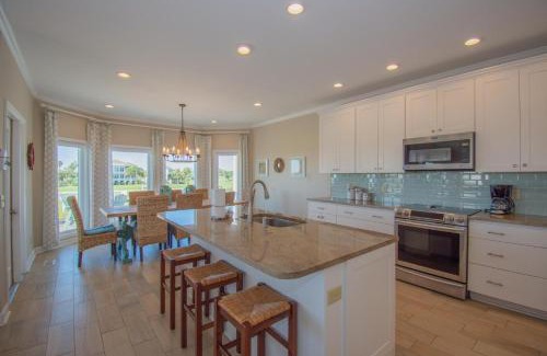 Saint Helena Island House | 355 Ocean Point Dr