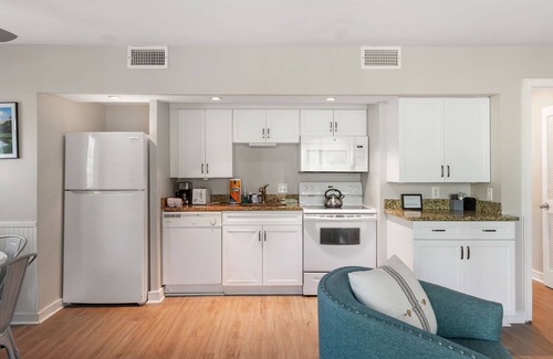 West Beach Village Condo | 3568 Seascape: 1BR, Screened Porch, Near Beach, Credit for Bikes/Beach Gear