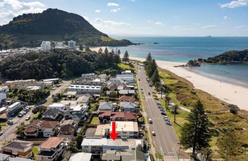 Mount Maunganui Villa | 36 Marine - Unparalleled beachfront luxury