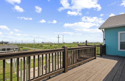 Port Bolivar House | 360 degree Views - Gulf and Intercoastal