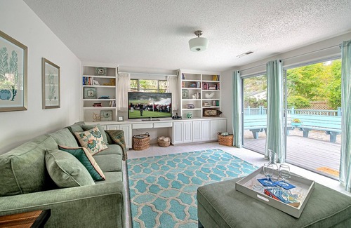 Del Monte Forest House | 3631 Casa Familia 3 Bedroom Home by Redawning