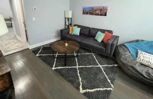 Avondale Apartment | 3710 W Diversey · Lovely Logan Square 2 Bedroom