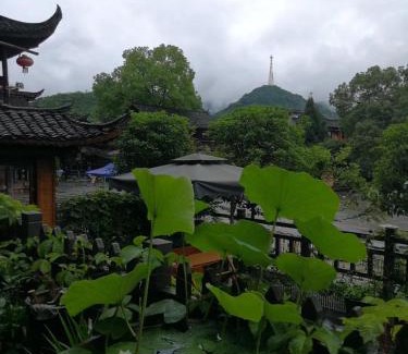 Xiangxi House | 372 Jingjing Home