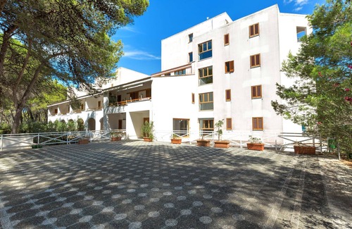 Acaya Apartment | 3736 Appartamento Fiorita by BarbarHouse