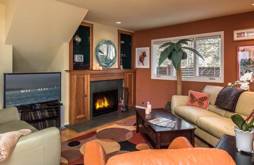 Pacific Grove House | 3743 Pelican Peaks home