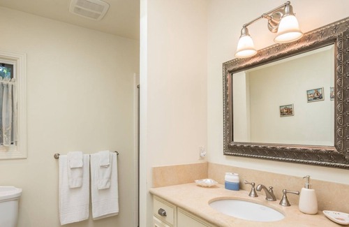 Hatton Fields House | 3757 Garden House Sanctuary 2 Bedroom Home by Redawning