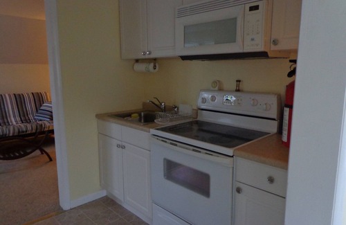 Brigantine Apartment | 37Th St So 2nd Floor, Beach Block