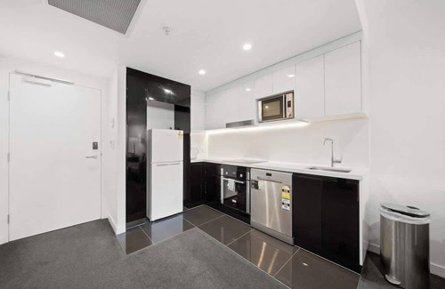 Toowong Apartment | 38 High St - Premium Executive in Heart of Toowong