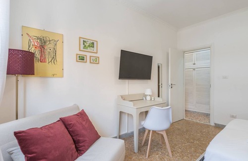 Cinecitta Apartment | 38 - Stilone · Cinecittà Gem Flat with Veranda