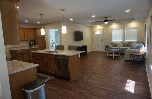 Jeffersonville - Clarksville House | 3801 Hamburg pike, New Home 2025, perfect for a family ,With hot tub,