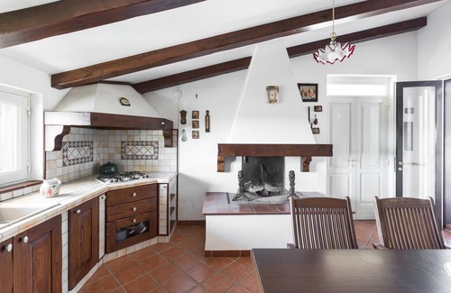 Avetrana Apartment | 3848 La Mansarda by BarbarHouse