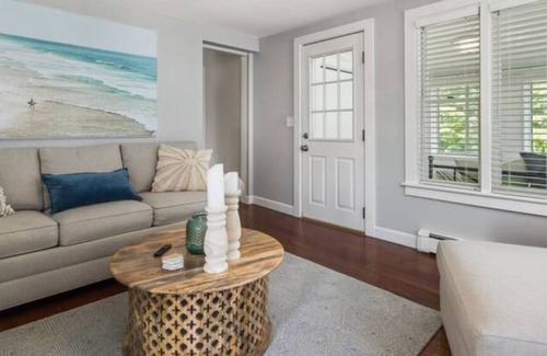 Rye Apartment | 39 Cable Rd., "The Eleanor"