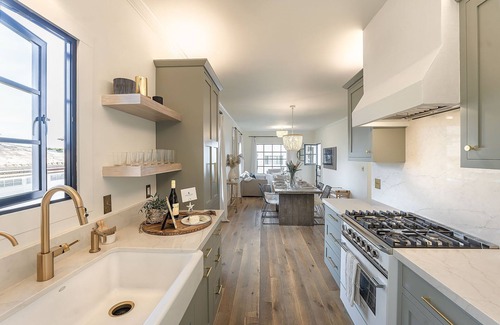 Pacific Grove House | 3917 Casa Blanca - Bonus Room, Steps to the Bay