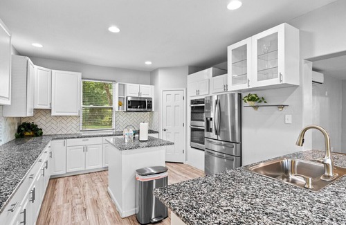 Lilburn Apartment | 3944 Thornhill Dr SW