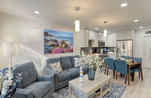 Pacific Grove House | 3957 Lighthouse Landing - Walk to Dining and Beach