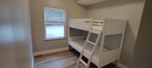 St. Louis Park Villa | 3B1B house by Methodist Hospital