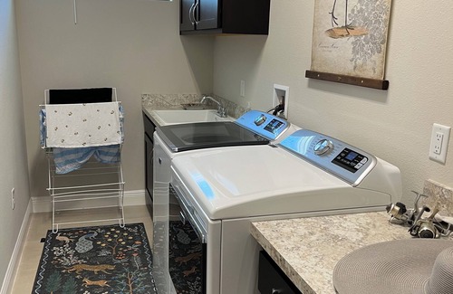 Lady Lake House | 3bd 2 bath home in gated community of Harbor Hills CC lady lake Florida.