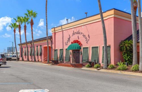 Laguna Beach Estates House | 3BD, 2BA Home! Family Friendly! Close to Beach! HOT TUB!