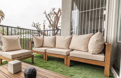 Del Rey Apartment | 3BD 2BA in Marina del Rey with Pool Gym and Parking!