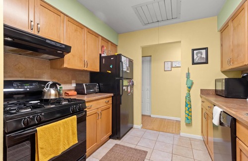 Gainesville House | 3Bd 2Bath home 5 miles to Stadium/Campus/Downtown!