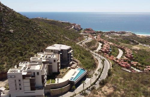 Paraiso Escondido House | 3BD-3BA Overlooking Quivira above Sunset Beach