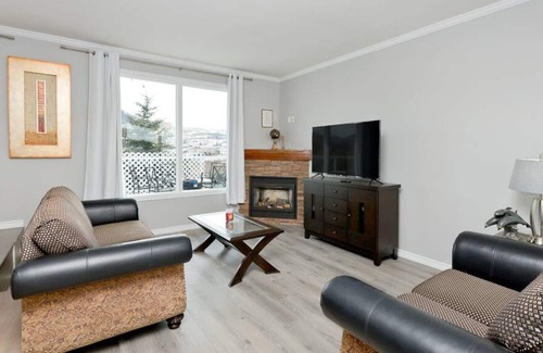 Black Mountain House | 3BD Home with Breathtaking View