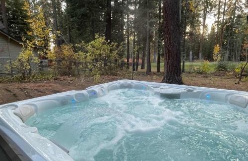Kings Beach House | 3BD with Hot Tub Two Minutes from King Beach