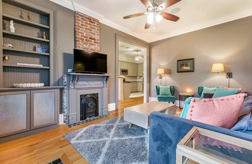 Bywater House | 3bdr/2ba historic renovated digs on quiet street in bohemian neighborhood