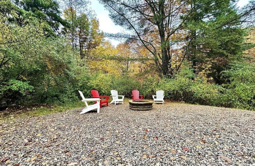 Rapid City House | 3BDR Home by Torch Lake Sandbar 11931