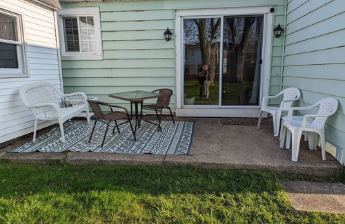 Kenmore House | 3bdrm - Pet Friendly - ~20min to Niagara Falls & more!
