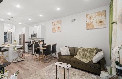 North Philadelphia West Apartment | 3Beadroom, 2Bathroom Luxurious Green Oasis with FREE Parking & Private BackPatio