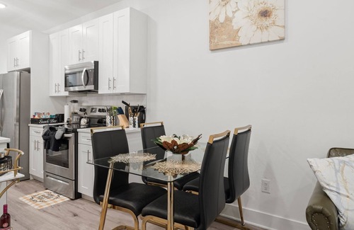 North Philadelphia West Apartment | 3Beadroom, 2Bathroom Luxurious Green Oasis with FREE Parking & Private BackPatio
