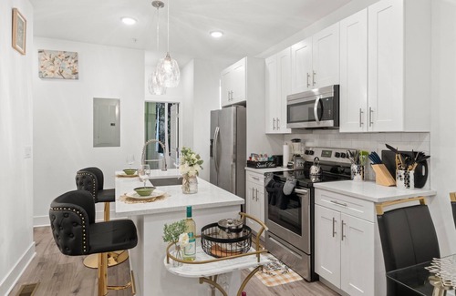 North Philadelphia West Apartment | 3Beadroom, 2Bathroom Luxurious Green Oasis with FREE Parking & Private BackPatio
