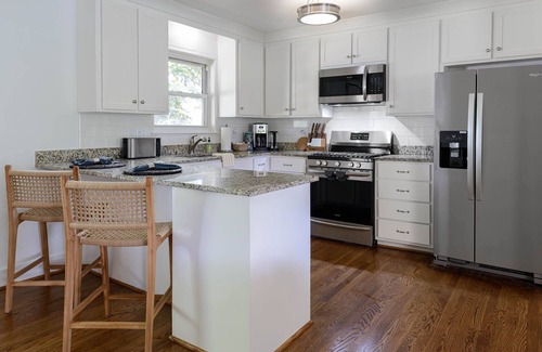 Cornelius House | 3Bed/2Bath home with new interior design, & backyard Oasis. Minutes to the lake!