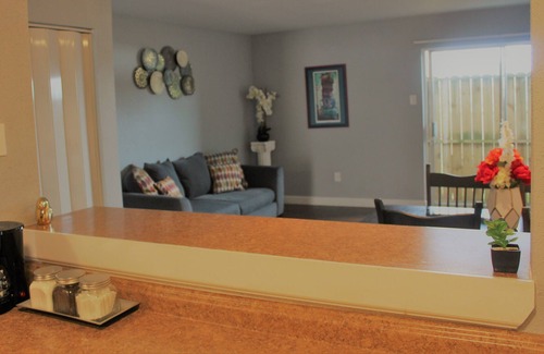 Kenner - Louis Armstrong International Airport House | 3Bed/2Bath Townhouse 5mile/Airport