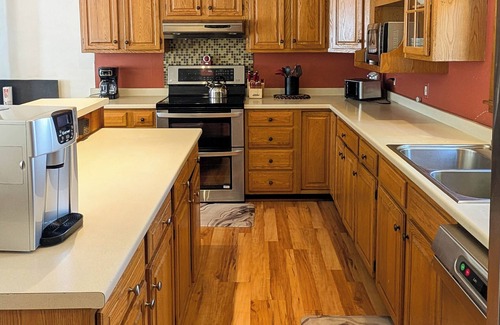 Bar Harbor House | 3Bedroom2Bath CarriageHouse Pet Friendly