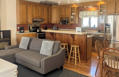 Bar Harbor House | 3Bedroom2Bath CarriageHouse Pet Friendly
