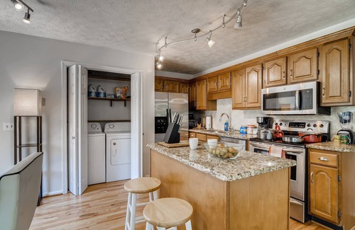 Franklin House | 3BR 2bath Gorgeous Country Near Nashville F1
